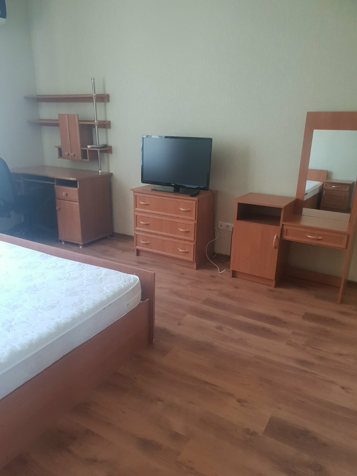 Оренда 1-кімнатної квартири 45 м², Академіка Сахарова вул., таврия ул., 4/10