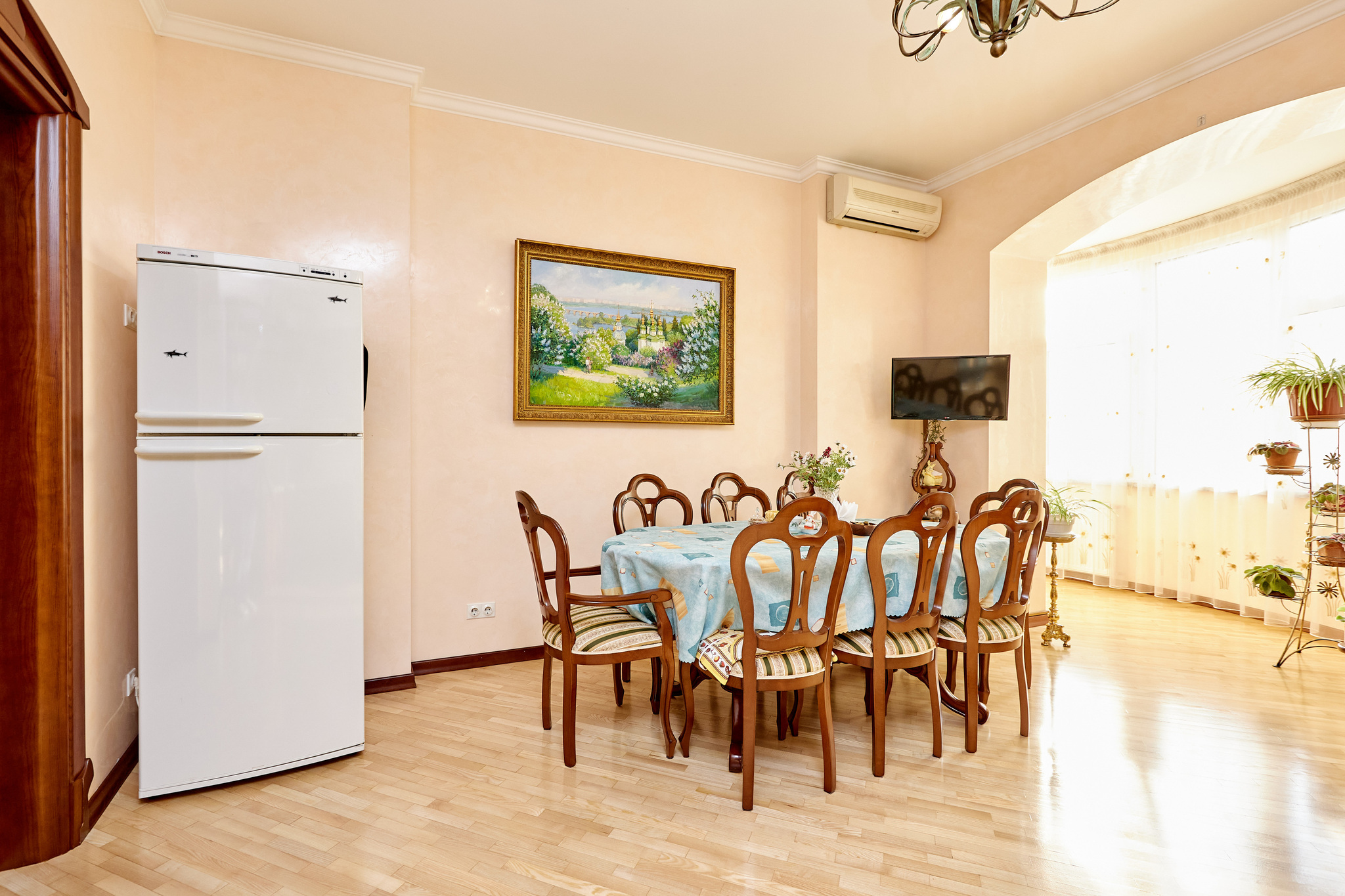 Продаж 3-кімнатної квартири 210 м², Старонаводницька вул., 13