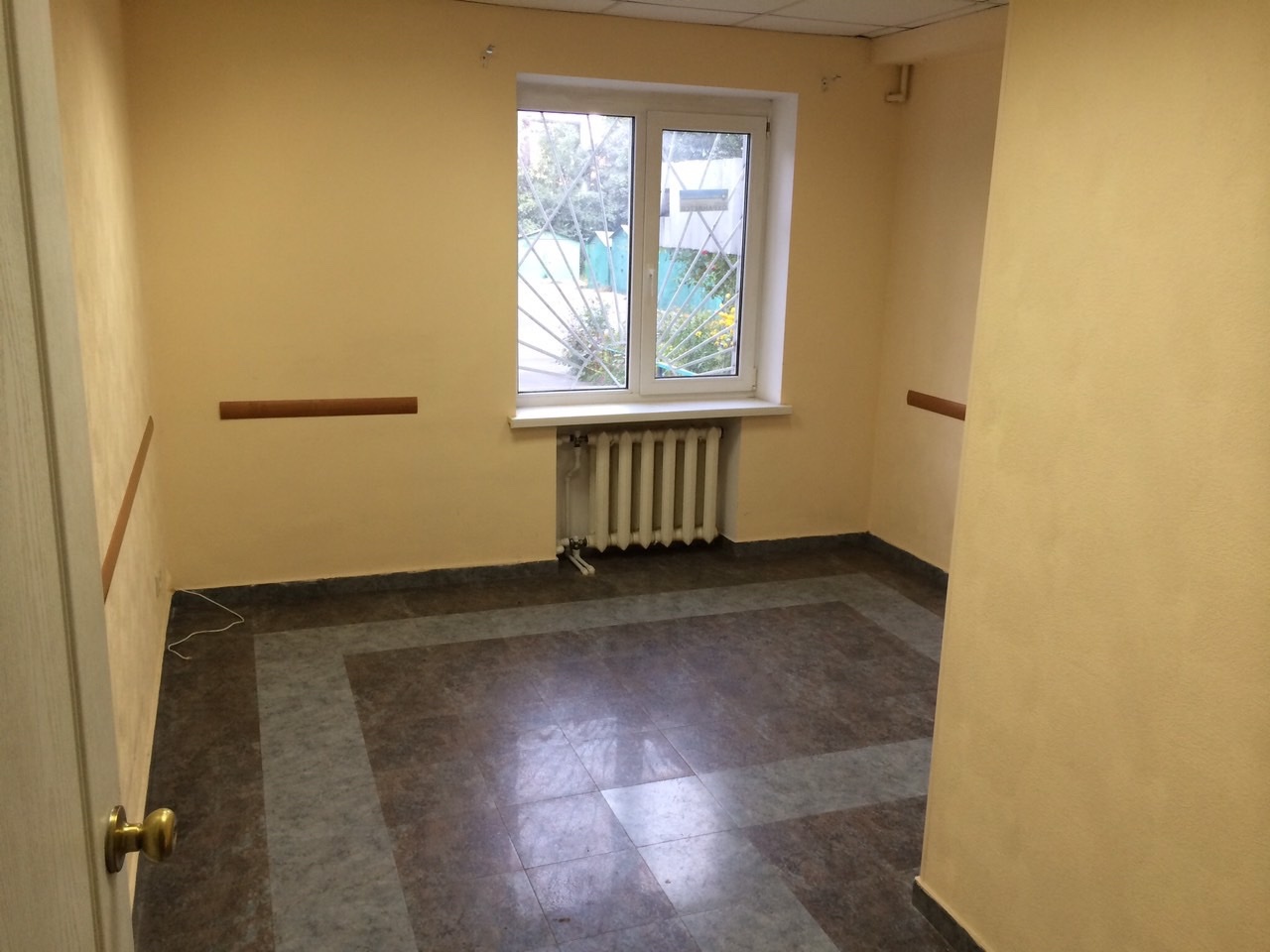 Оренда торговельного приміщення 52 м², Королева Ак. ул.