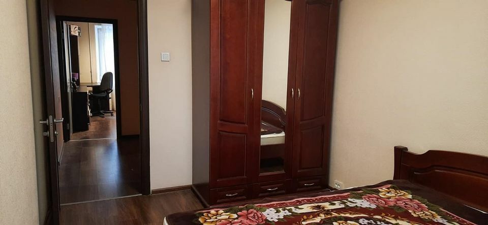 Аренда 3-комнатной квартиры 70 м², Героев просп., 4