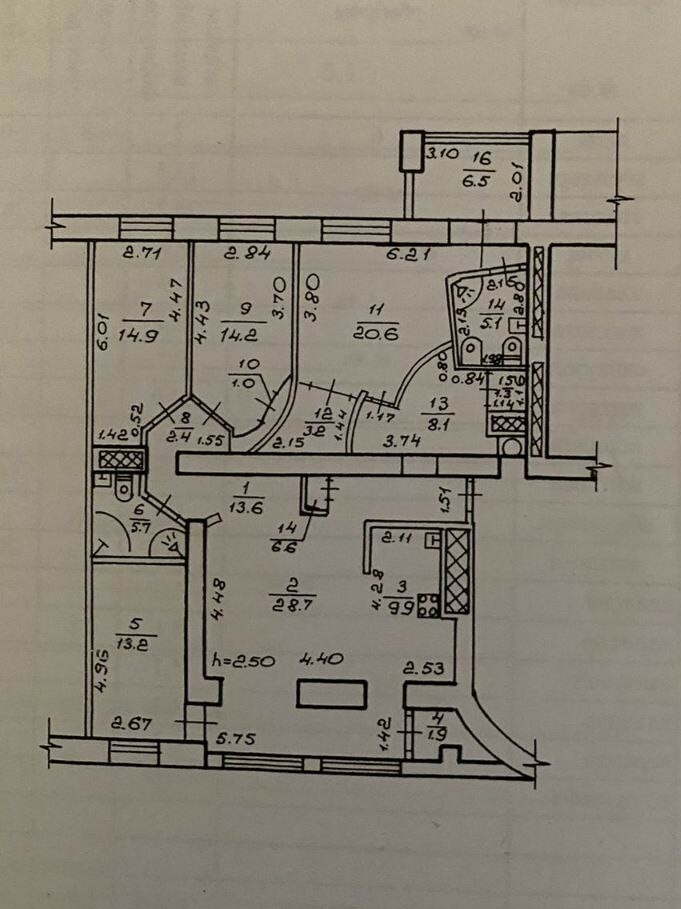 Продажа 5-комнатной квартиры 151 м², Высоцкого ул., 2