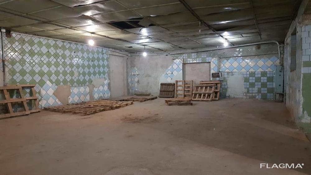 Продаж складу 2585 м², Локомотивная вул.