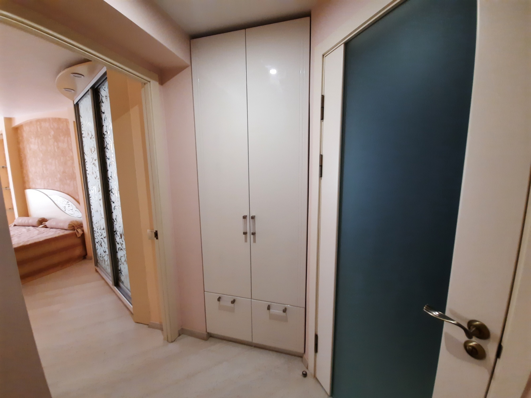Аренда 3-комнатной квартиры 56 м², Академика Янгеля ул., 1