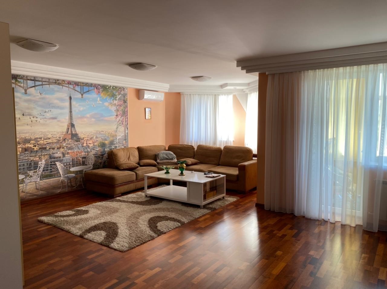 Продаж 3-кімнатної квартири 140 м², Володимира Антоновича вул., 26
