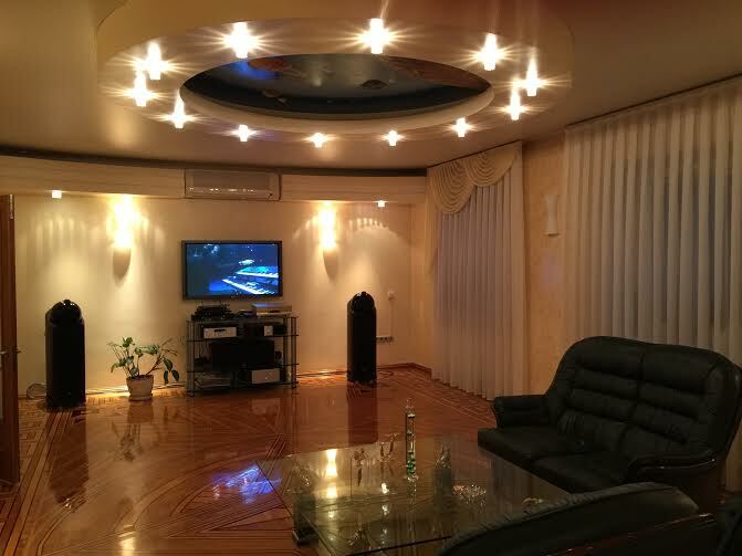 Продаж 4-кімнатної квартири 150 м², Гагаріна просп., 5