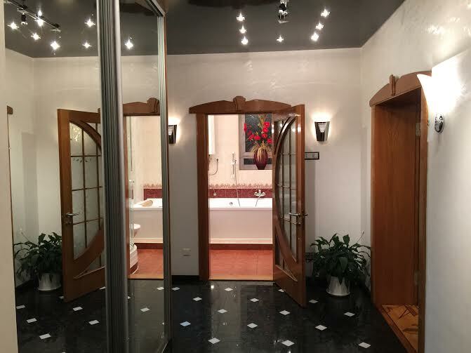 Продаж 4-кімнатної квартири 150 м², Гагаріна просп., 5