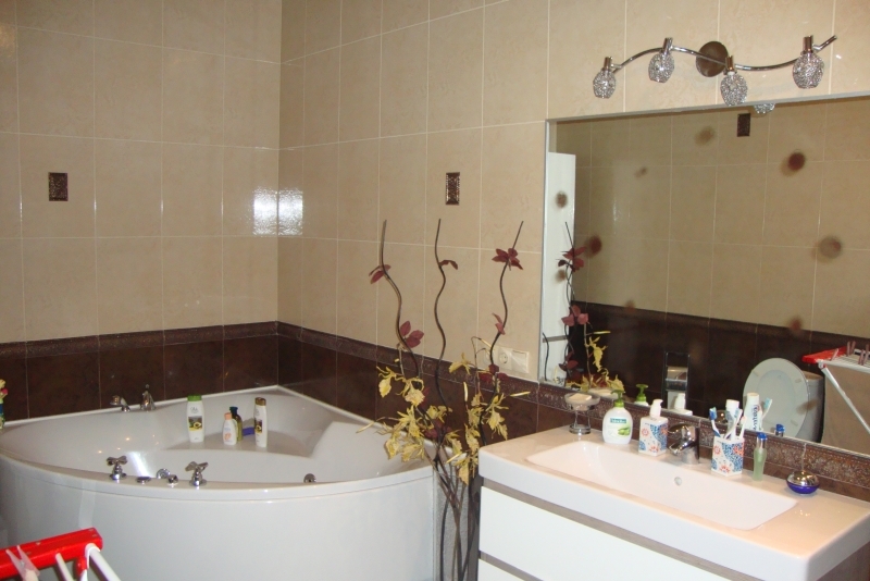 Продажа 3-комнатной квартиры 150 м², Дмитрия Яворницкого просп., 3