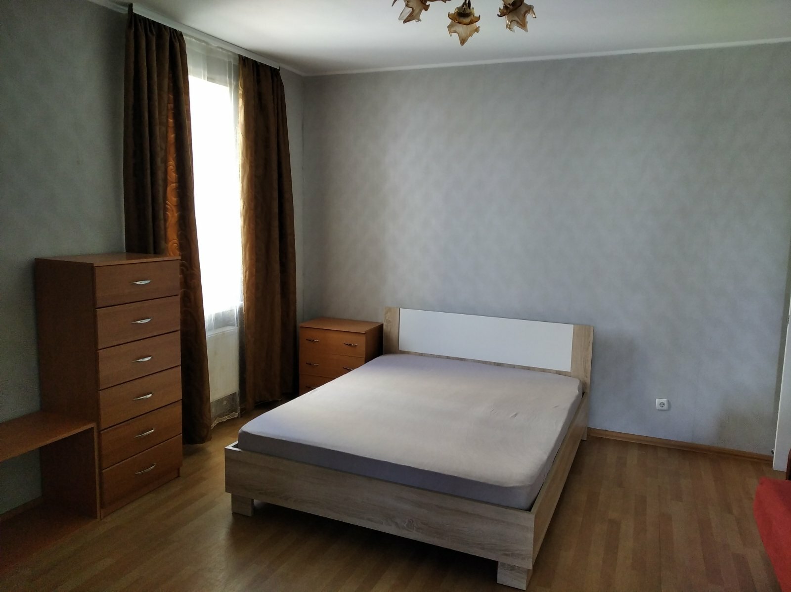 Аренда 1-комнатной квартиры 40 м², Генерала Бочарова ул., атриум ул., 3/10