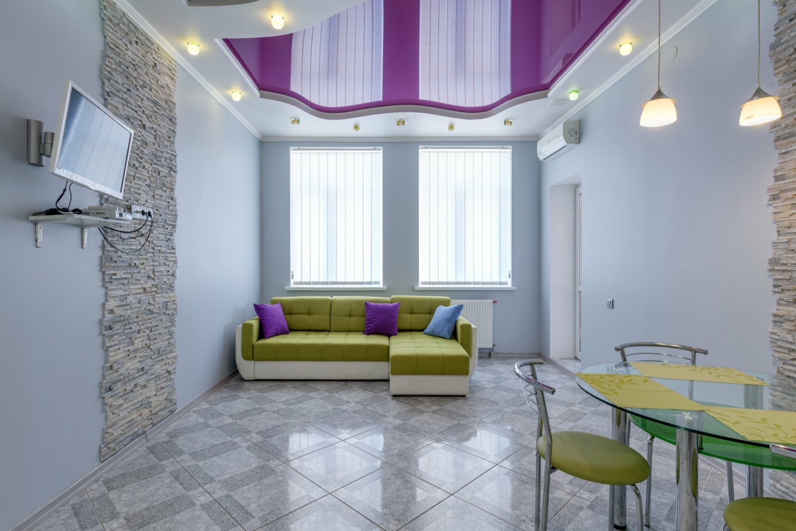 2-комнатная квартира посуточно 72 м², Леси Украинки бул., 7А