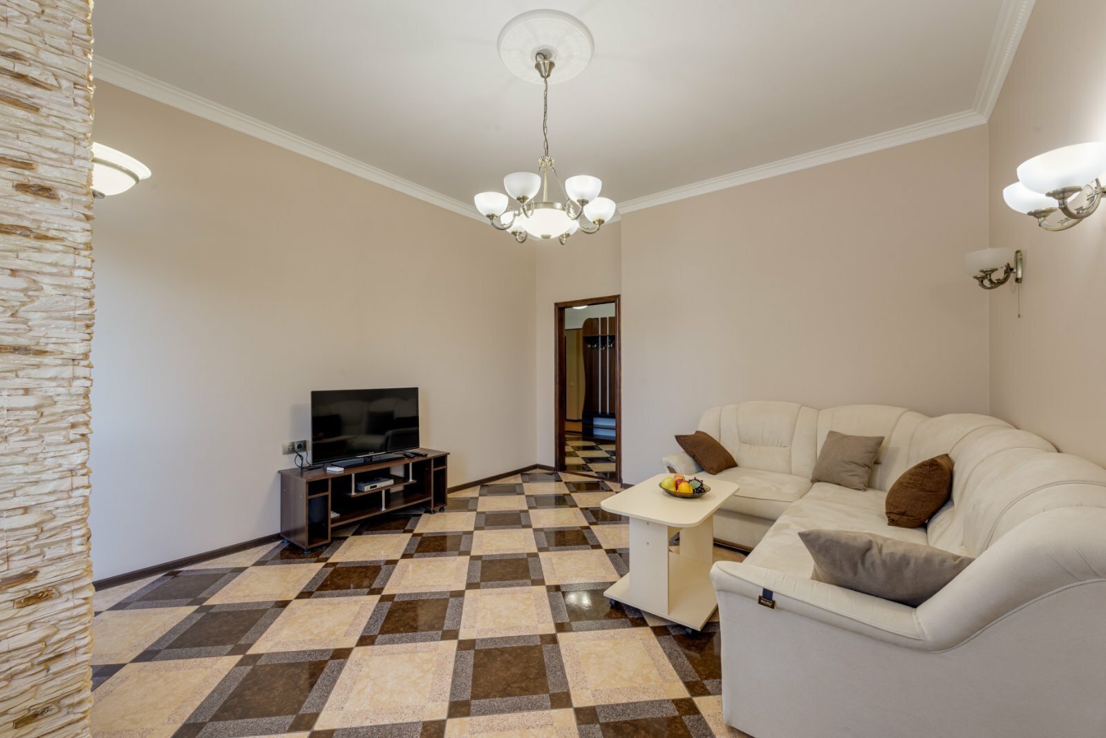 2-комнатная квартира посуточно 78 м², Леси Украинки бул., 7А