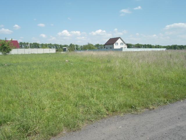 Продаж ділянки під індивідуальне житлове будівництво 18 соток