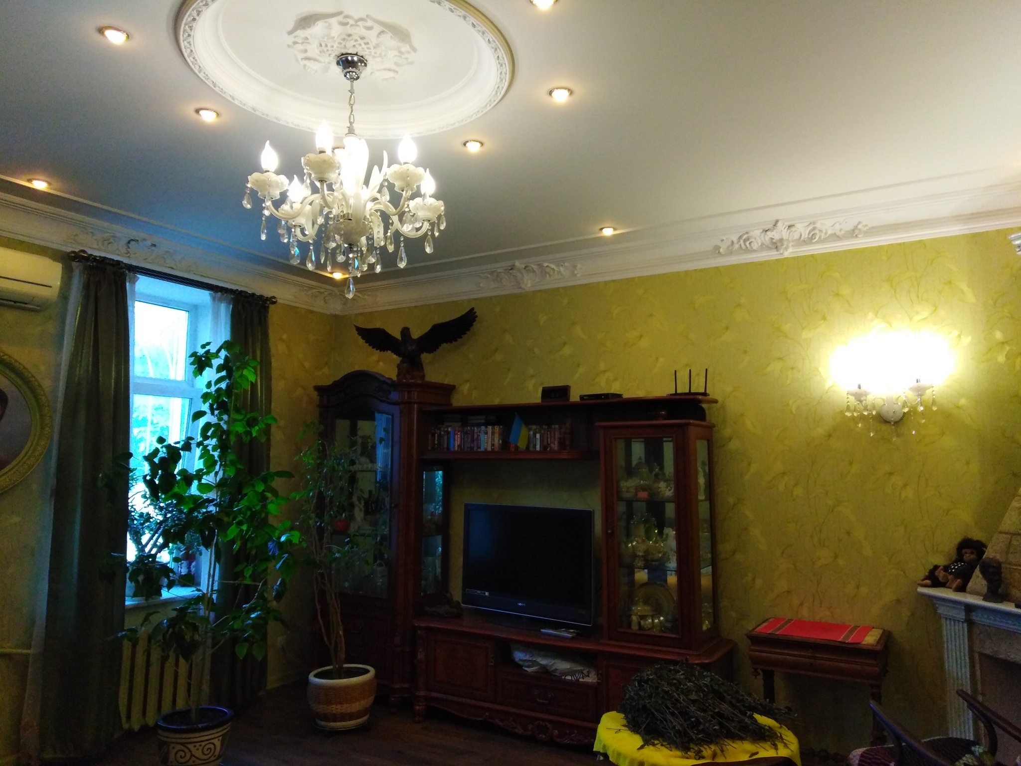 Продаж 3-кімнатної квартири 115 м², Утьосова вул.