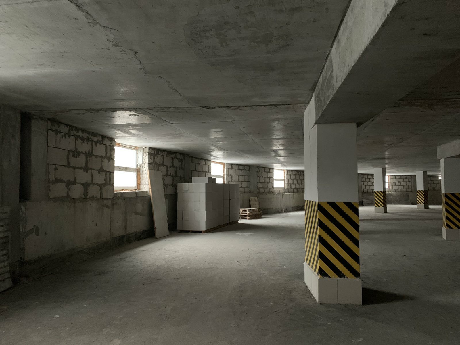 Продаж приміщення вільного призначення 1000 м², Валерія Лобановського просп., 4А