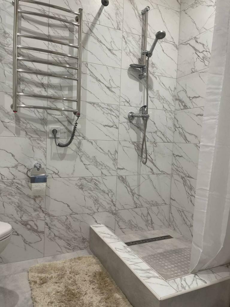 Продаж 1-кімнатної квартири 43 м², Богдана Хмельницького вул., 11А