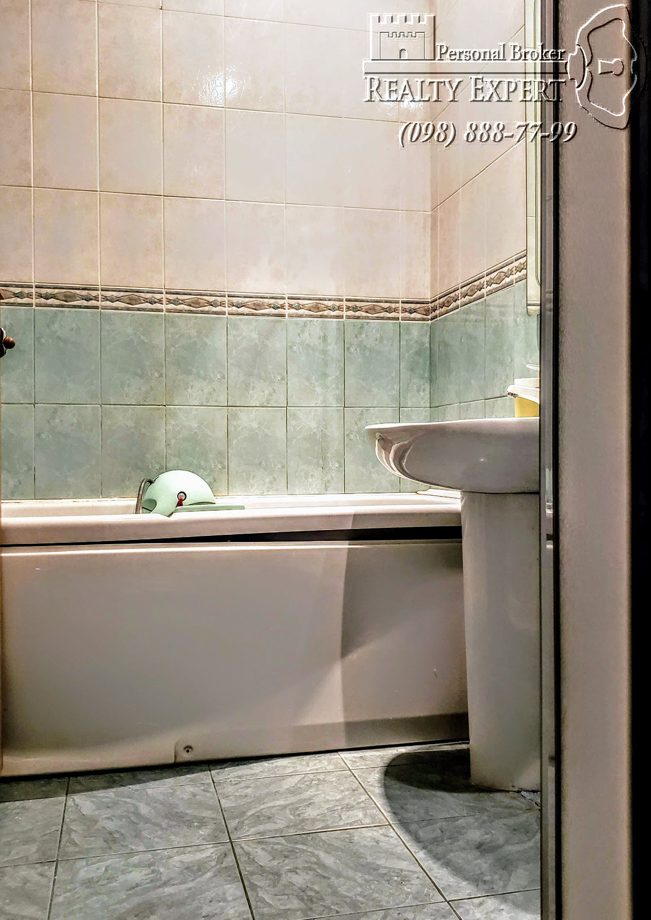 Продаж 4-кімнатної квартири 120 м², Івана Франка вул., 20Б