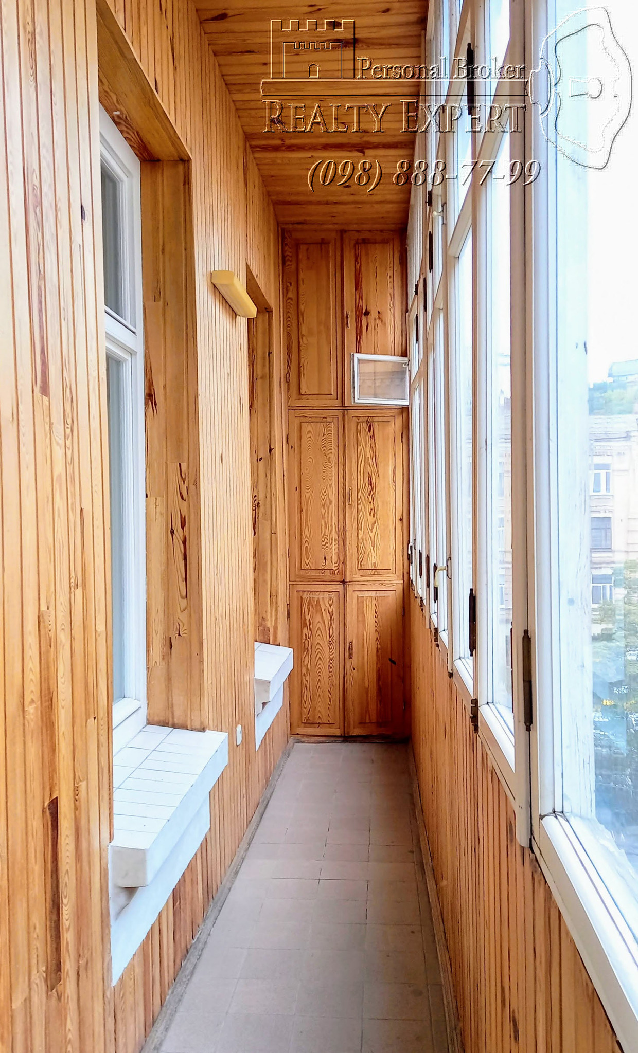 Продаж 4-кімнатної квартири 120 м², Івана Франка вул., 20Б