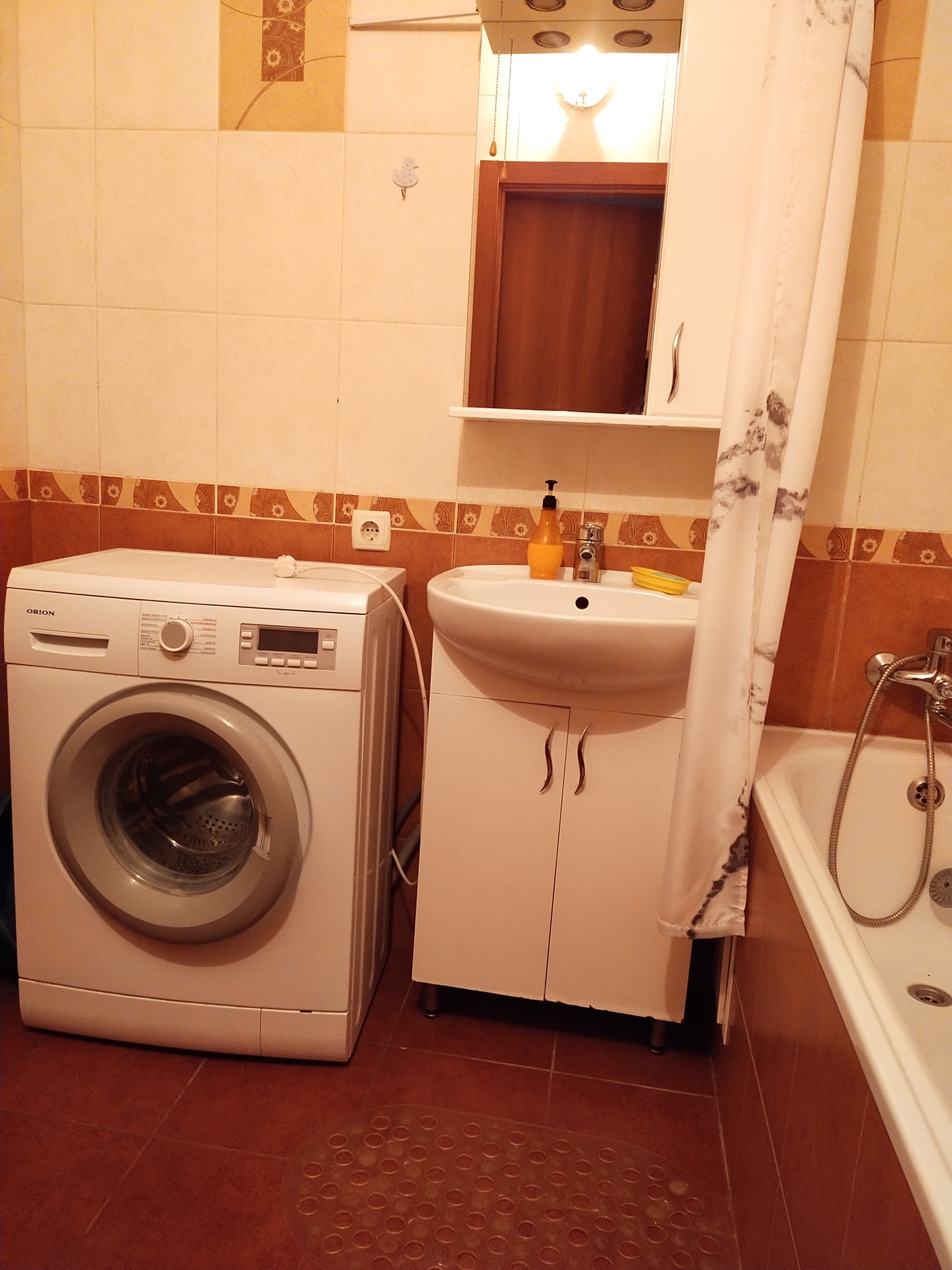 2-кімнатна квартира подобово 65 м², Марини Цвєтаєвої вул., 3