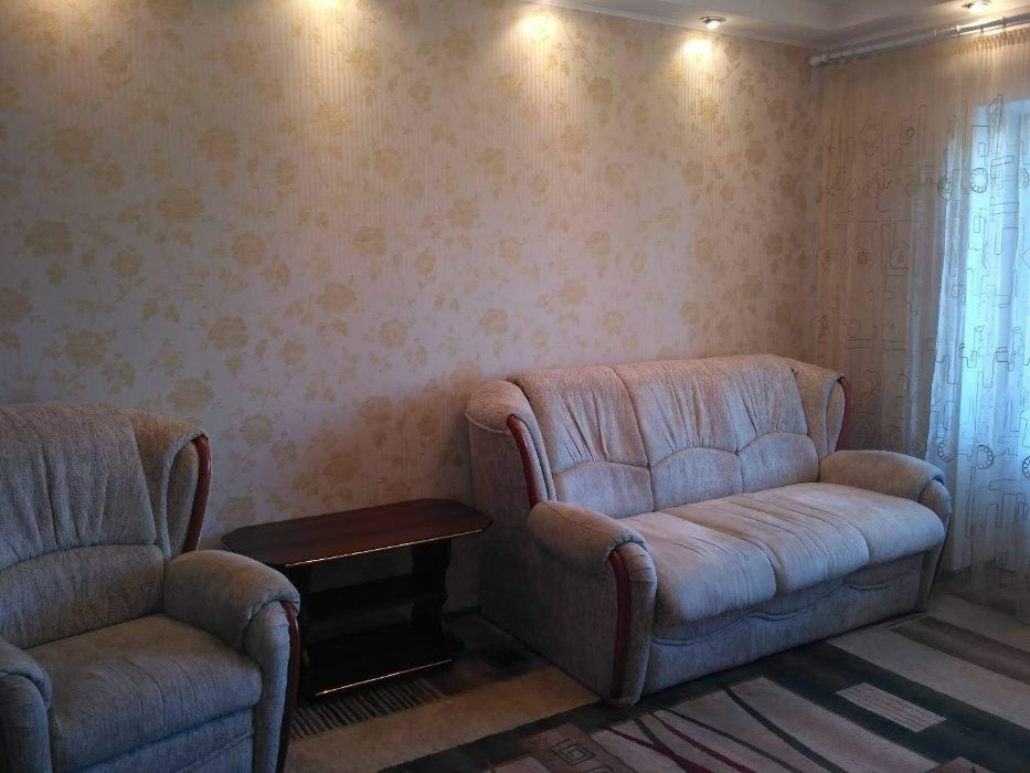 Оренда 1-кімнатної квартири 45 м², Михайла Грушевського вул., 1А