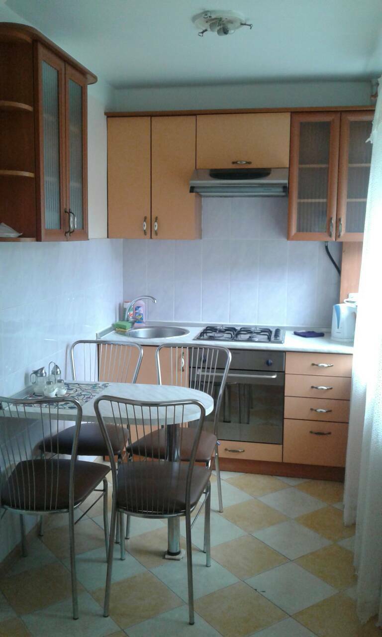 2-комнатная квартира посуточно 53 м², Кловский спуск, 24
