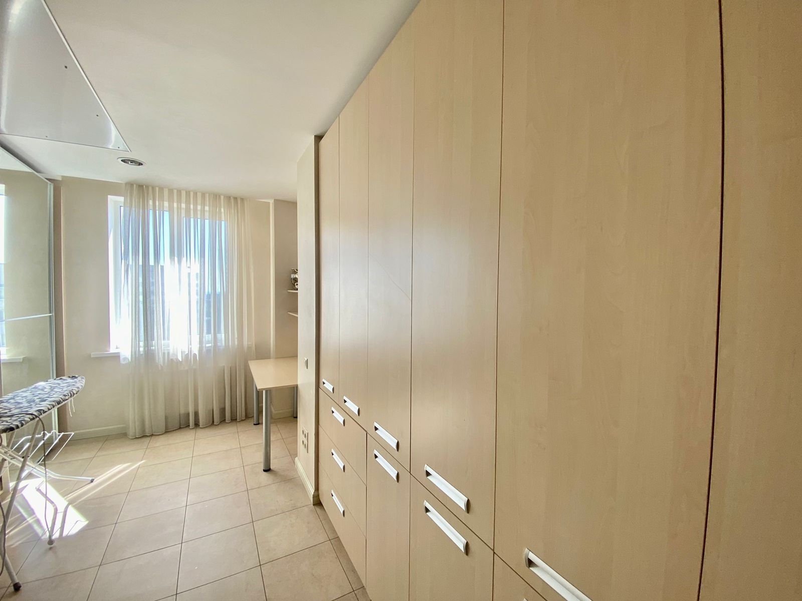 Продажа 4-комнатной квартиры 155 м², Василия Жуковского ул., 21А