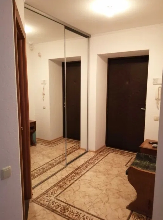 Продаж 3-кімнатної квартири 110 м², Богдана Хмельницького вул., 52