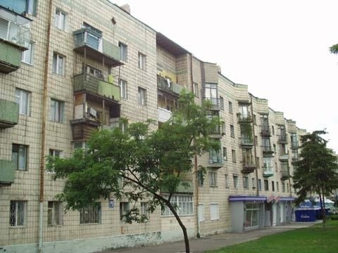 Киев, Харьковское шоссе, 18