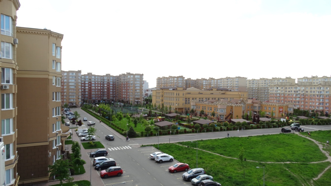 Продаж 1-кімнатної квартири 39 м², Молодіжна вул., 9