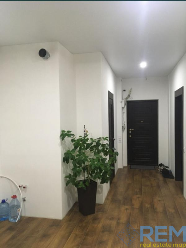 Продажа 1-комнатной квартиры 40 м², Жемчужная ул.