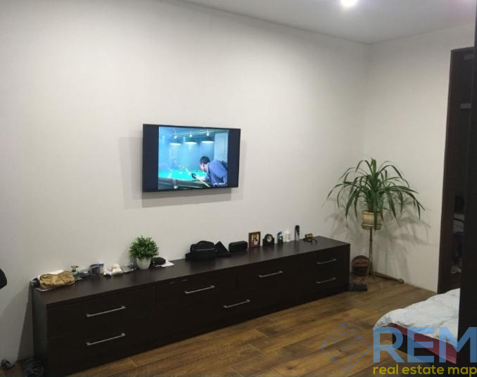 Продажа 1-комнатной квартиры 40 м², Жемчужная ул.