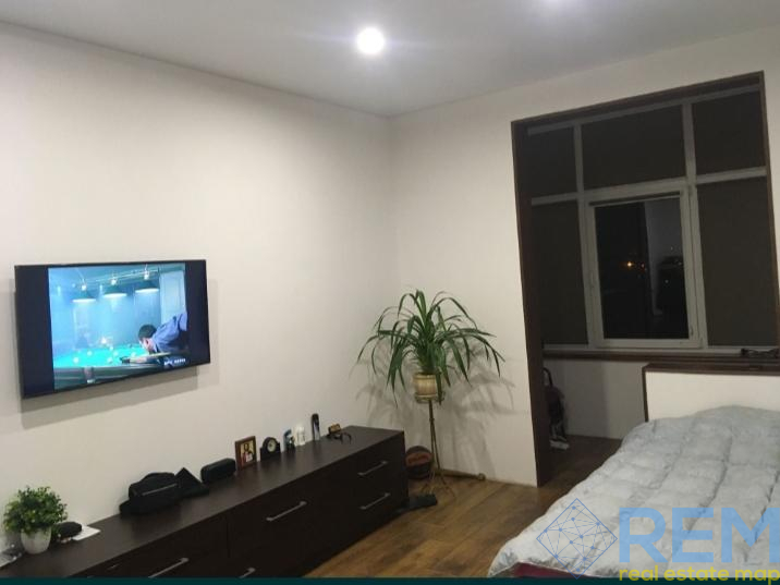 Продажа 1-комнатной квартиры 40 м², Жемчужная ул.