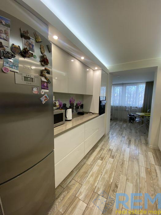 Продаж 3-кімнатної квартири 78 м², Небесної сотні просп.
