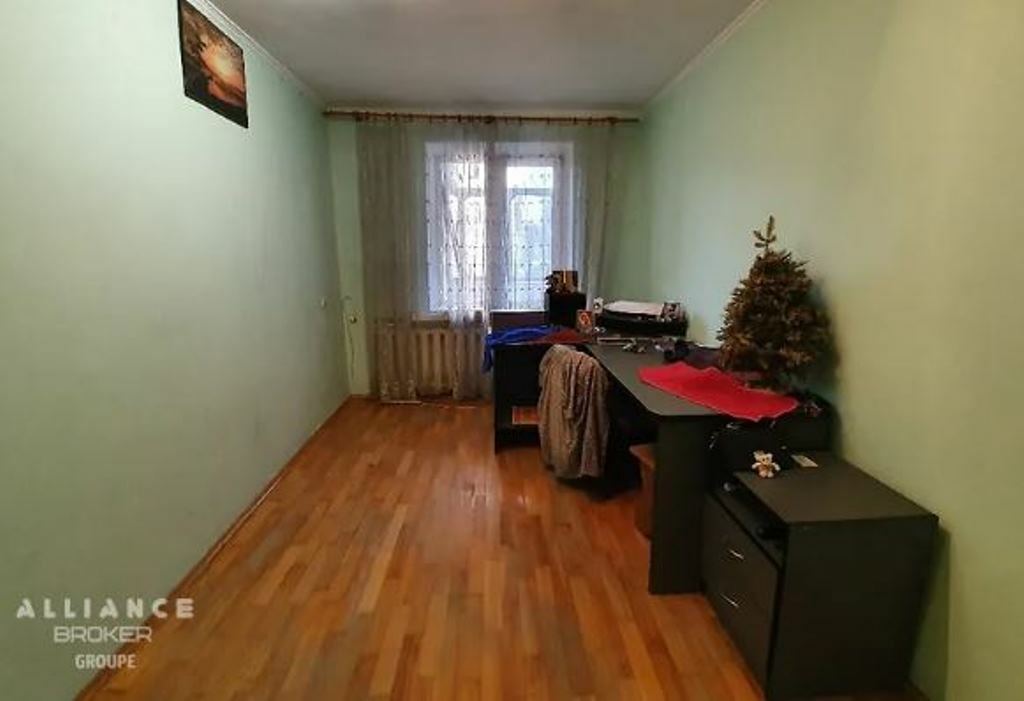 Продаж 3-кімнатної квартири 71 м², Завадського, 1