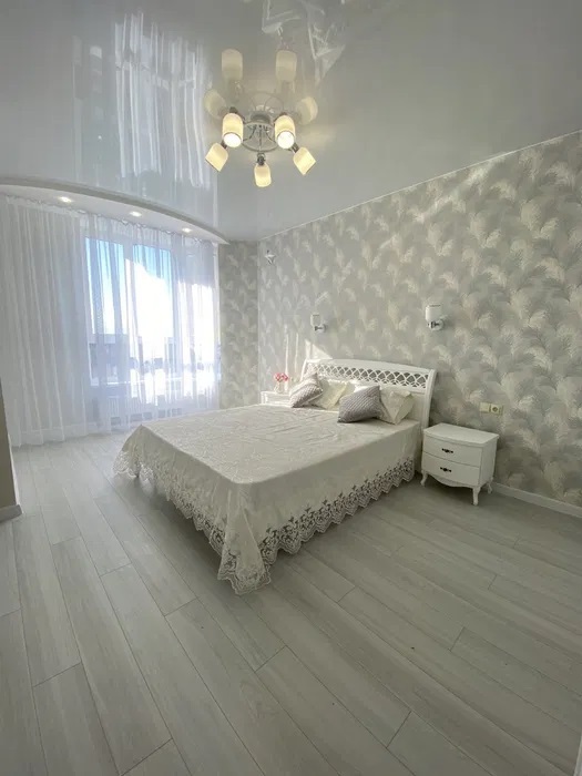 Продаж 1-кімнатної квартири 38 м², Яблунева вул.