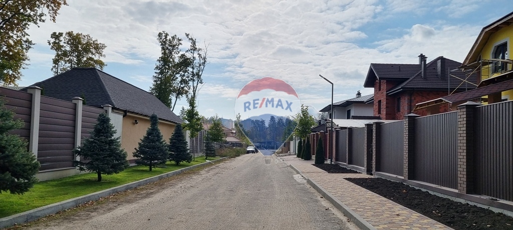 Продаж ділянки під індивідуальне житлове будівництво 20 соток, Мінський просп.