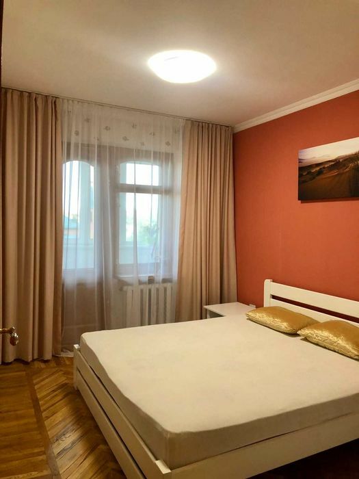 Оренда 3-кімнатної квартири 70 м², Героїв просп., 19