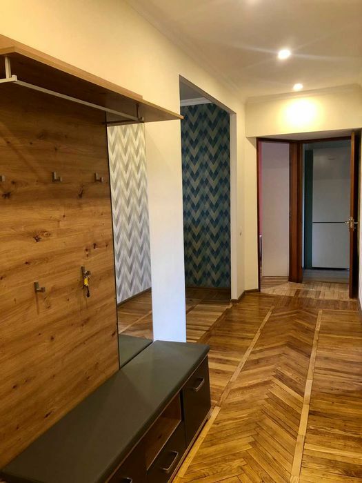 Оренда 3-кімнатної квартири 70 м², Героїв просп., 19