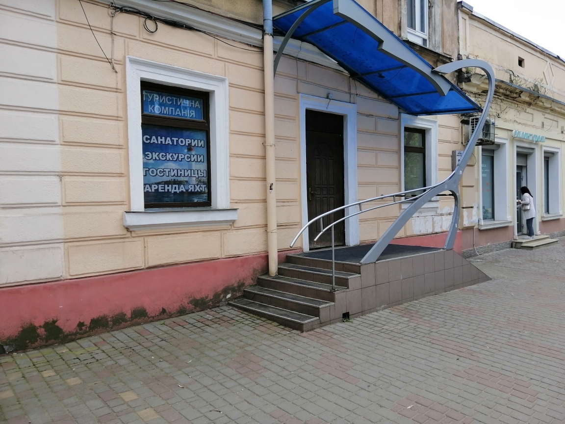 Оренда торговельного приміщення 52 м², Королева Ак. ул.