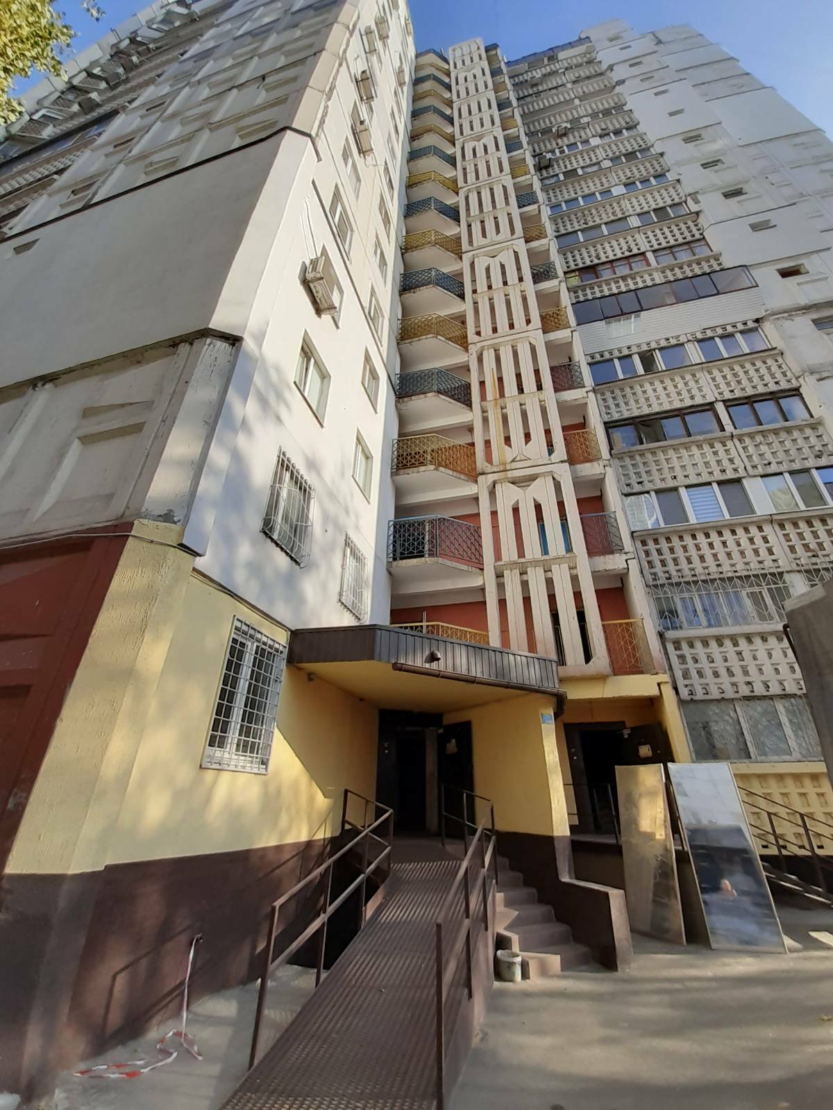 Продажа 2-комнатной квартиры 57 м², Мира просп., 49