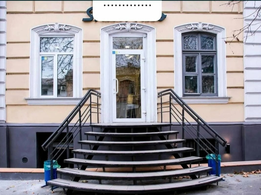 Оренда торговельного приміщення 195 м², Велика Арнаутська вул.