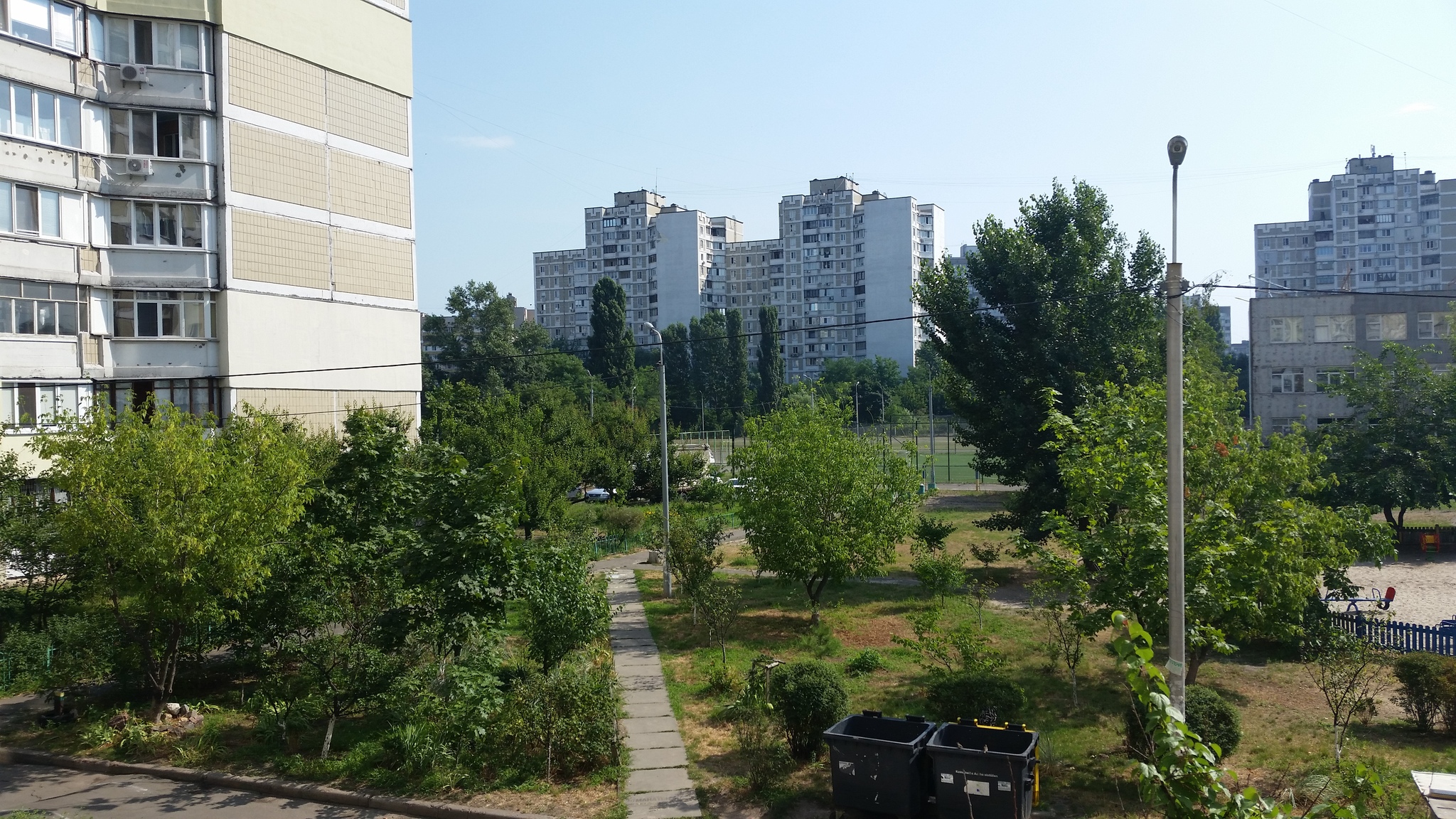 Продаж 4-кімнатної квартири 102.6 м², Ревуцького вул., 13