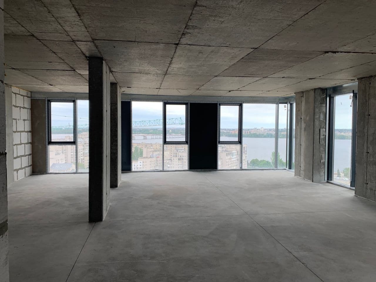 Продаж 3-кімнатної квартири 95 м², Січеславська Набережна вул.