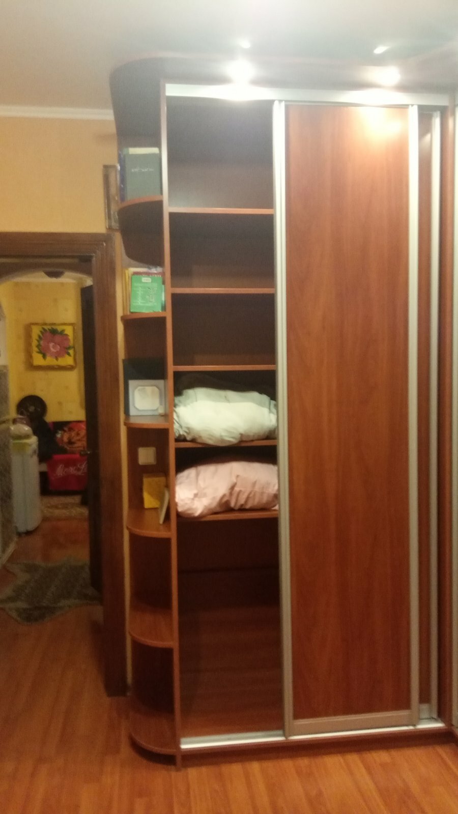 Аренда комнаты/части квартиры, Ревуцкого ул.