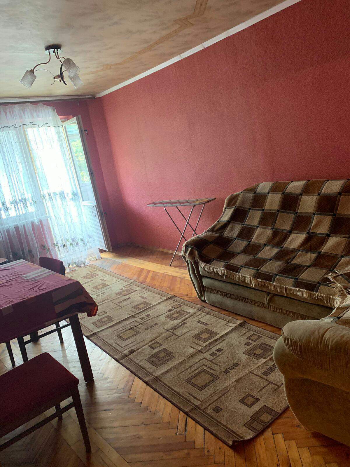 Аренда 3-комнатной квартиры 64 м², Юбилейный просп.