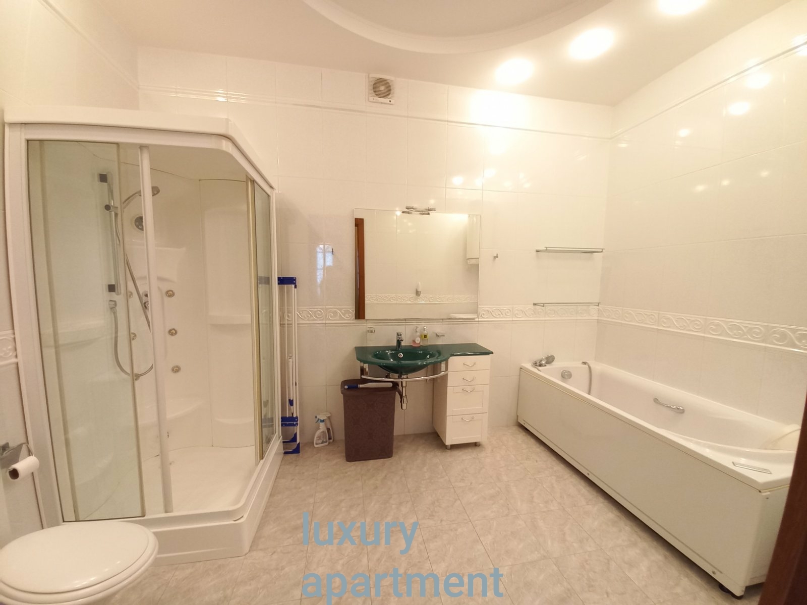 Аренда 3-комнатной квартиры 156 м², Каркашадзе пер.