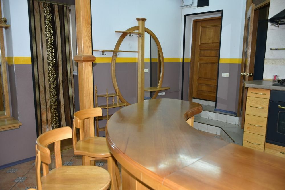 Оренда 2-кімнатної квартири 57 м², Юрія Савченка вул., 6