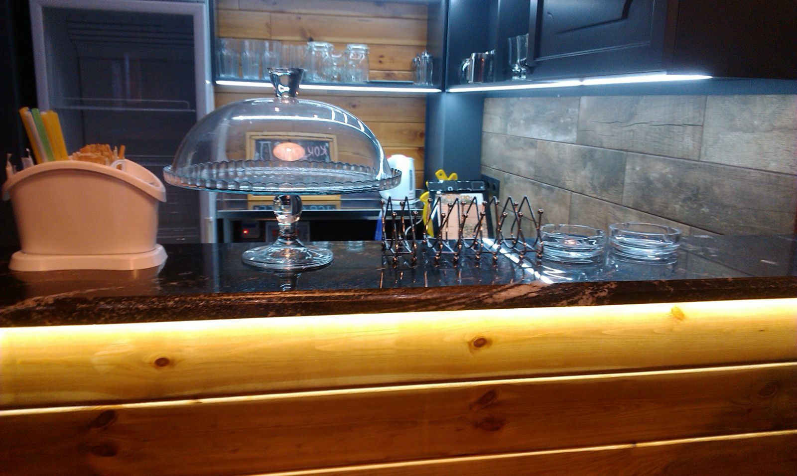 Аренда торгового помещения 13 м², Гвардейцев Широнинцев ул., 33