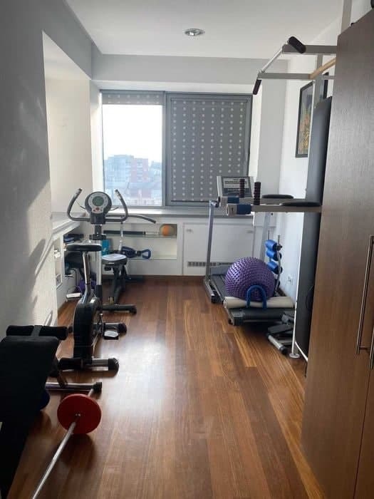 Продаж 4-кімнатної квартири 180 м², Дзерджинского (Соборный) ул.