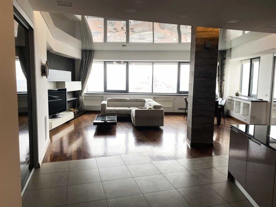 Продаж 4-кімнатної квартири 180 м², Дзерджинского (Соборный) ул.