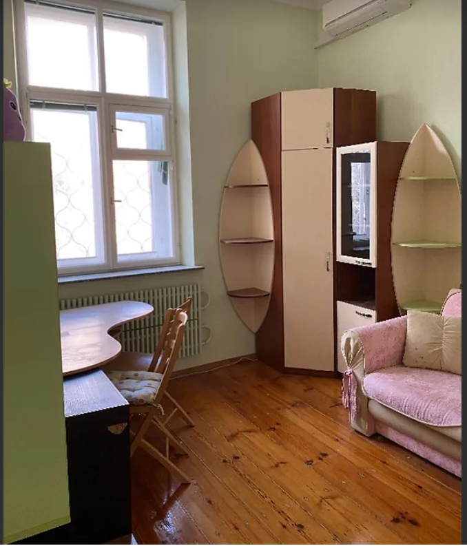 Аренда 3-комнатной квартиры 150 м², Максимилиановская ул., ул.9