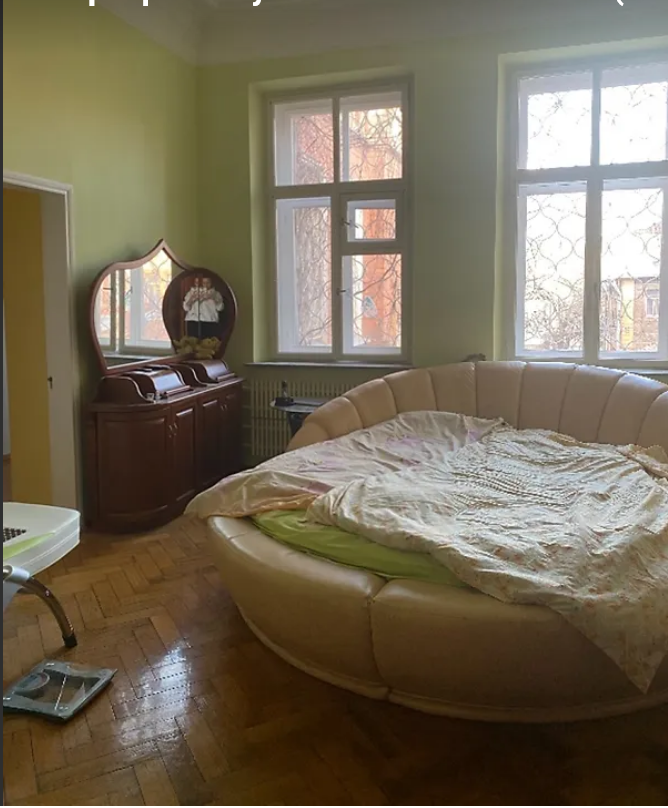 Аренда 3-комнатной квартиры 150 м², Максимилиановская ул., ул.9